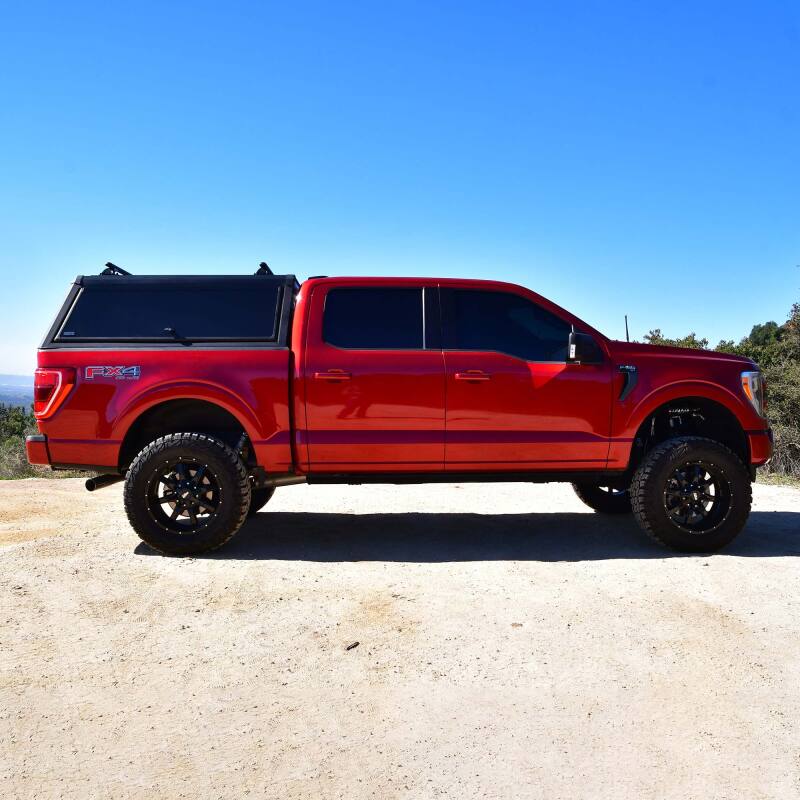 Westin 15-22 Chevrolet Colorado CC 5ft Bed EXP Truck Cap - Black (Box 1 ONLY)