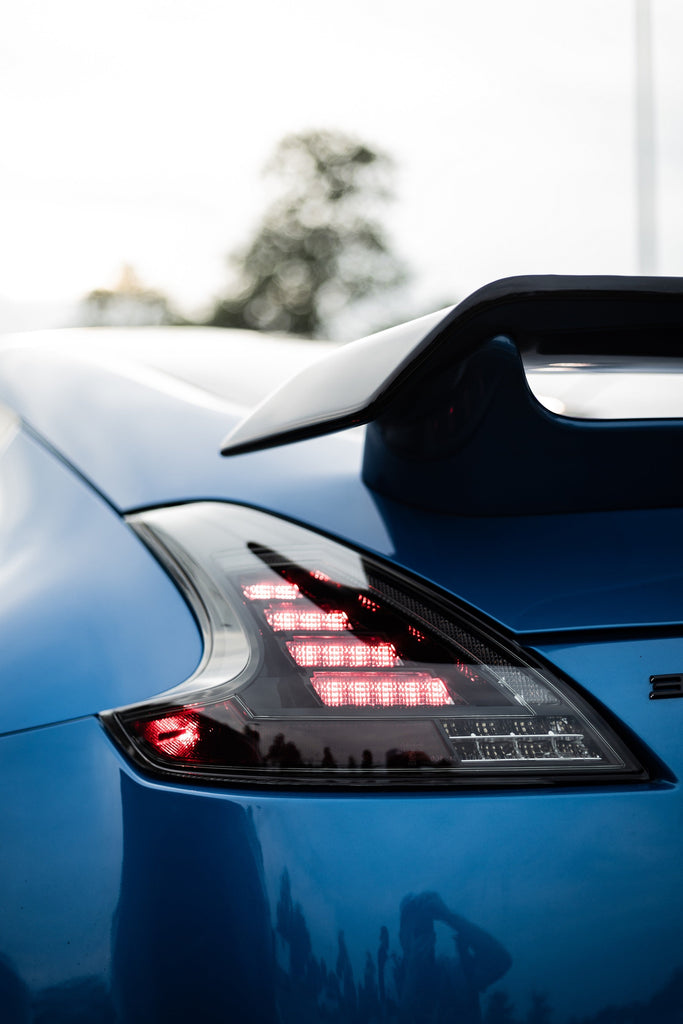 MORIMOTO XB LED TAIL LIGHTS: NISSAN 370Z