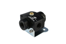 Load image into Gallery viewer, Aeromotive Marine 2-Port AN-06 Carb. Reg